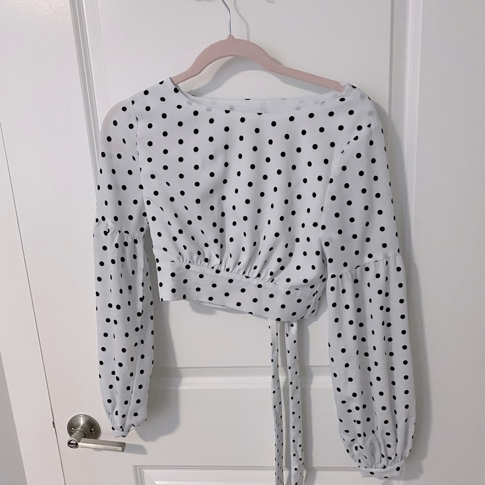 Superdown Yasmin Tie Back Crop Top